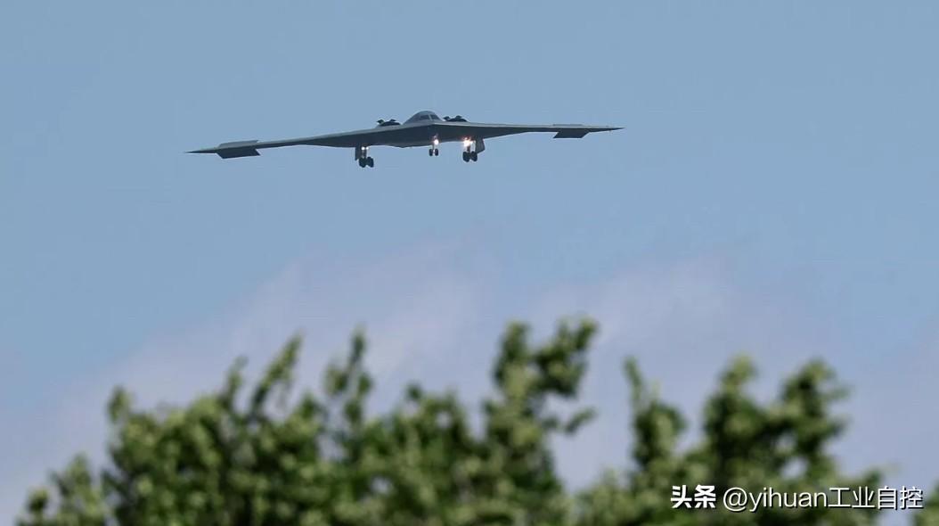 以色列媒体3月1日声称，来自美国本土的4架B-2轰炸机参与了当天对伊朗的远程奔袭