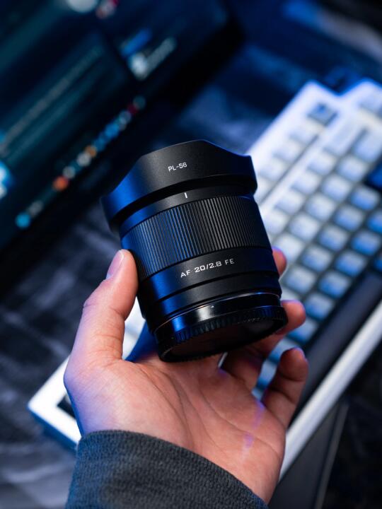 📸百元自动全画幅广角镜头｜唯卓仕20mm F.8