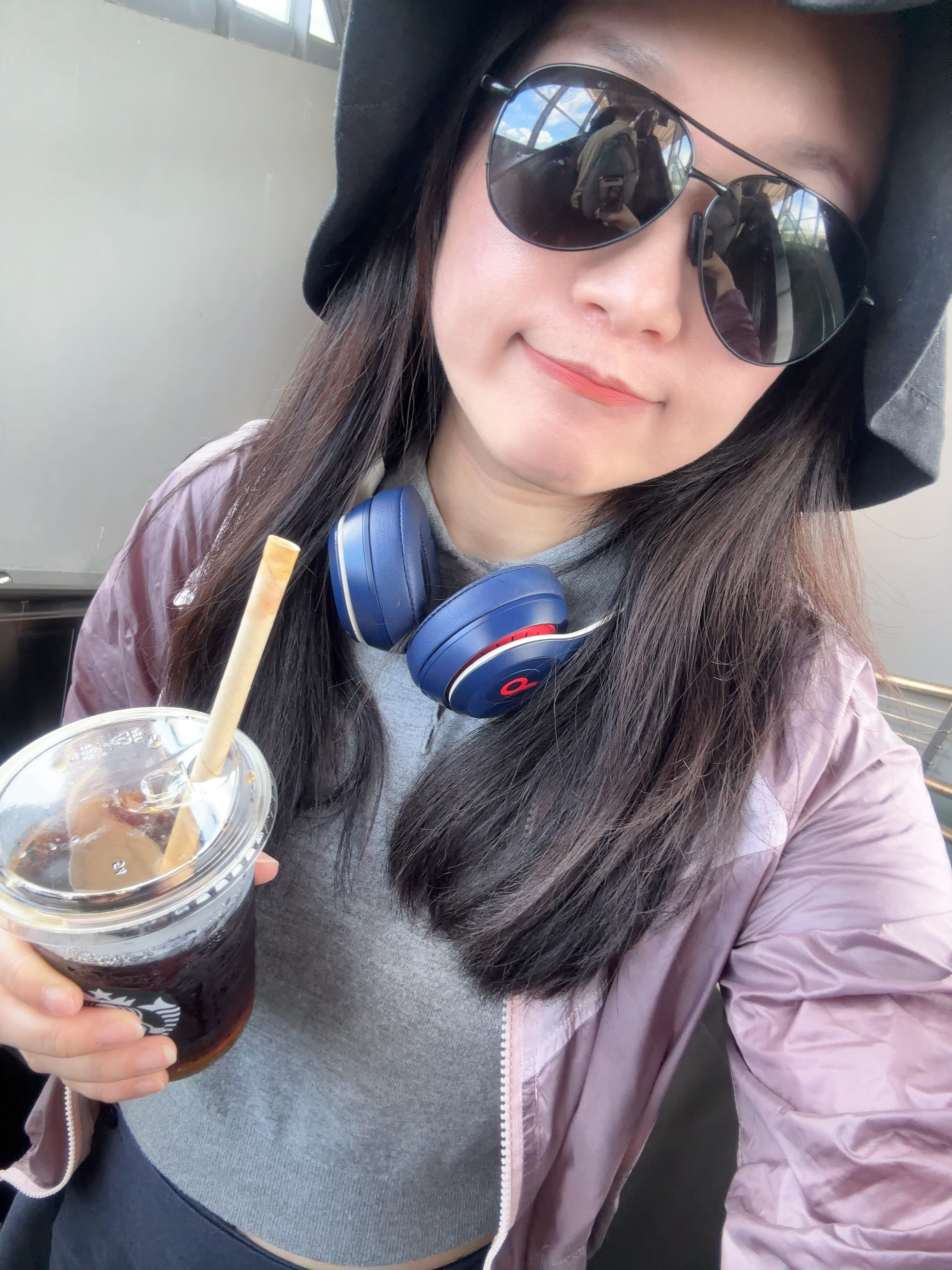 有没有一种可能，我真的是学生，所以才在这放假大军里。 