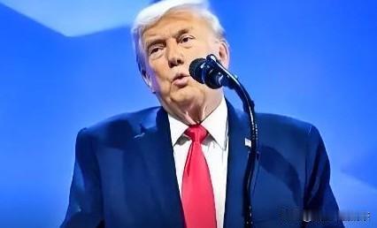 这都2026年了，特朗普在达沃斯还是那个熟悉的调调，真是一点没变。

他在台上直