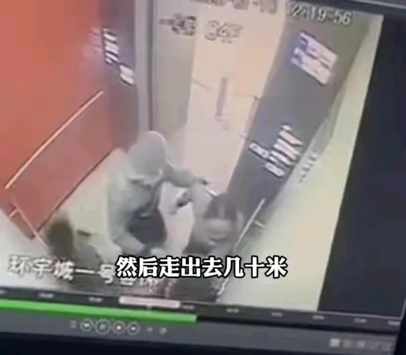 “传单被撕，女服务员怒掐11岁男孩脖子3次！警察介入”

在一个看似平常的下午，