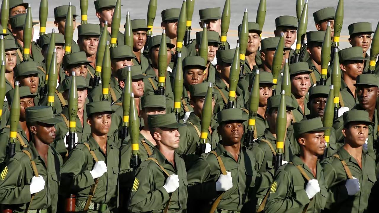 第二个出兵支援俄罗斯的国家出现了？5000名古巴战士在乌克兰参战。当地时间10月
