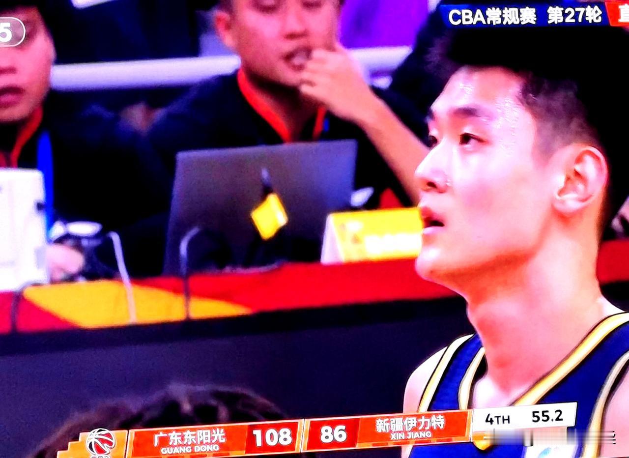 111-89，广东队把胜利留在了主场，也报了3月11日2分负于新疆的仇。
广东队