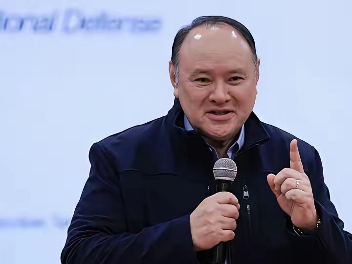 特奥多罗服软了？
6月28日，菲防长特奥多罗发布书面声明，称菲律宾仍为与中方的对