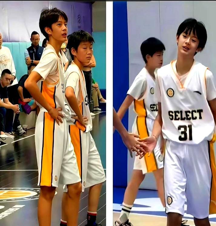 邓超孙俪俩娃的基因分配 简直是老天爷开了精准外挂
 
14岁的等等快窜到1米85