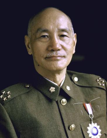 1949年12月10日中午，蒋介石的侍从慌慌张张跑上楼报告：军校前门附近有可疑人