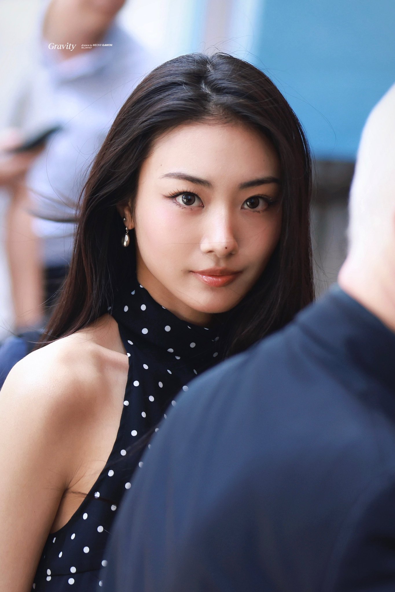 GAWON惊喜现身香港展览“未来潮流：意大利与香港男装新浪潮”这个女孩真的来到香
