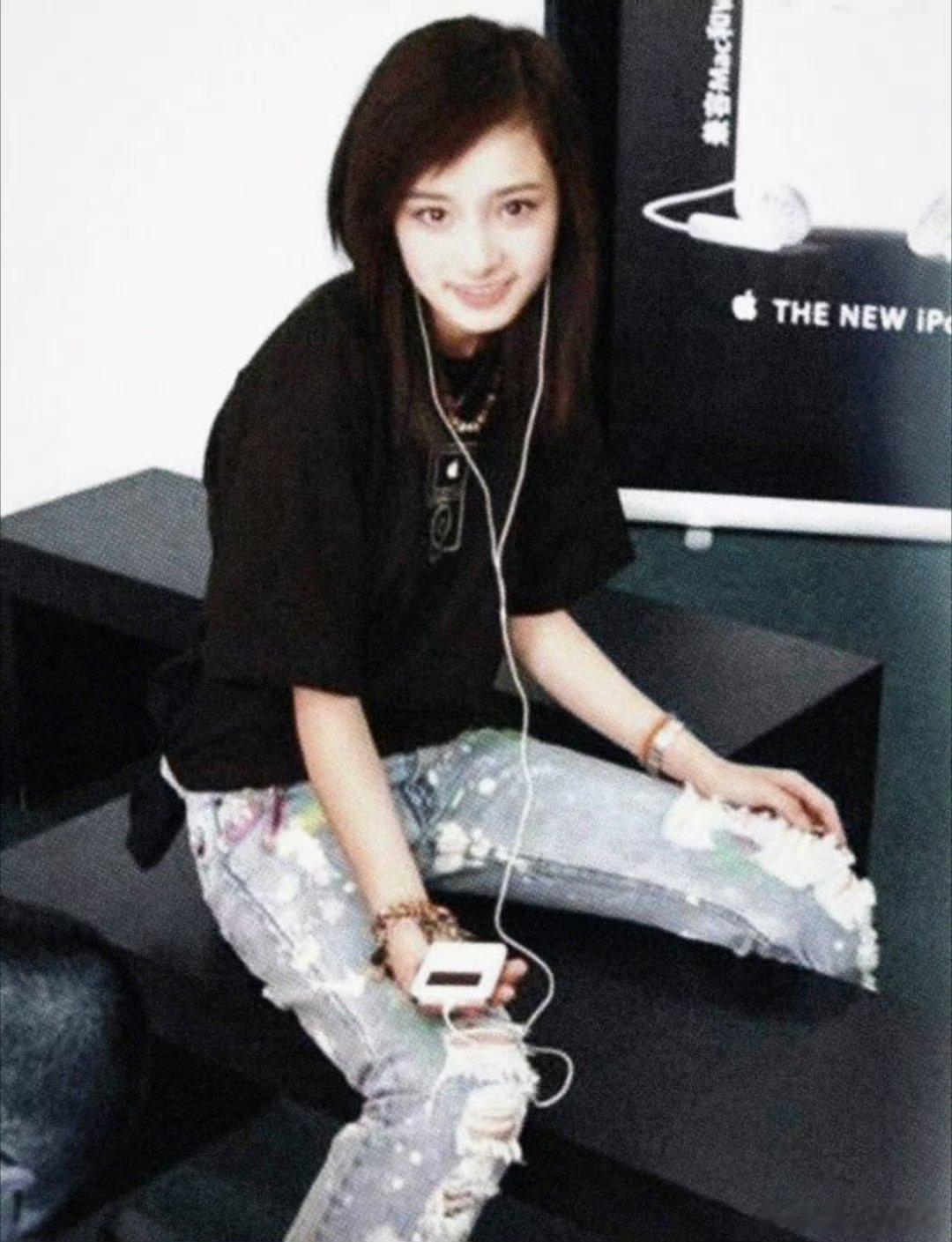 早期的杨幂，我要是星探我肯定第一个找她 