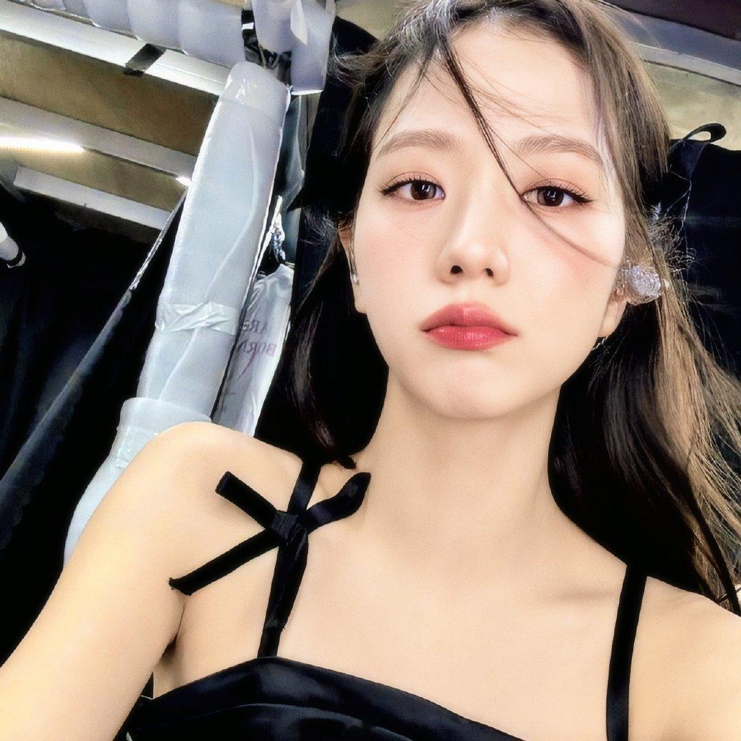 kimjisoo金智秀我们爱你 🐰金智秀幸福指数103% 人间四月天金智秀