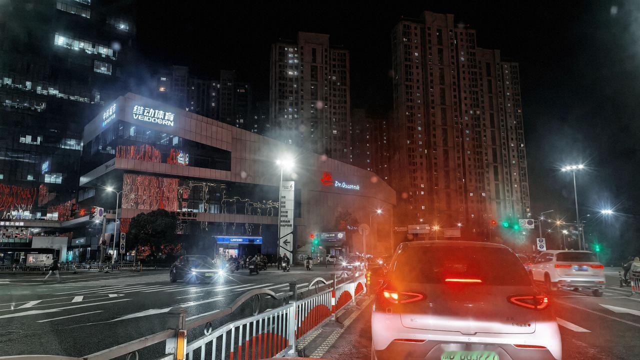 流感季，倒下一片，班上一大堆同学都请假了，娃说头疼两天了，赶紧带去医院看看！