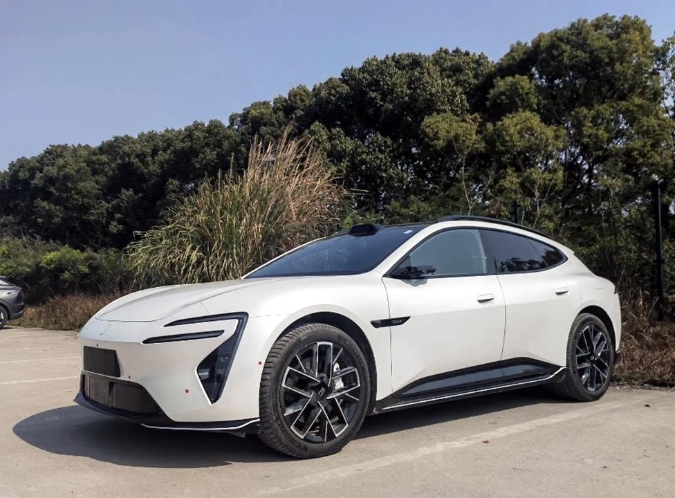 众所周知，伴随着我国自主新能源车型多元化发展趋势的持续深入，不仅为消费者提供了更