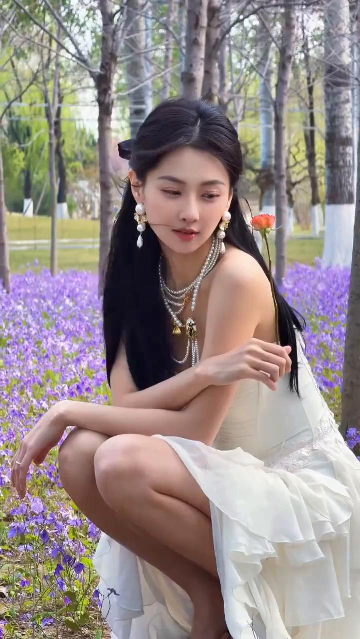 封闭路段拍摄。