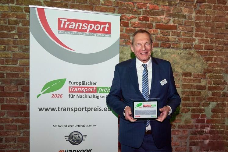 采埃孚的TraXon 2商用车混动变速器最近拿下了德国著名出版集团HUSS颁发的