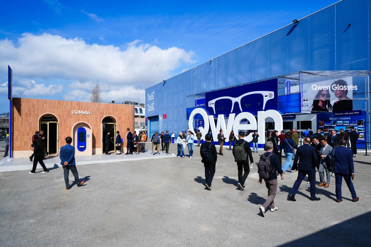 外媒彻底坐不住了！中国科技这次玩了把大的，直接在MWC巴塞罗那现场，给Meta上