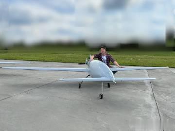 莫斯科地区的防空能力饱受病诟，乌克兰的无人机再次袭击了莫斯科的高档商圈“金融城”
