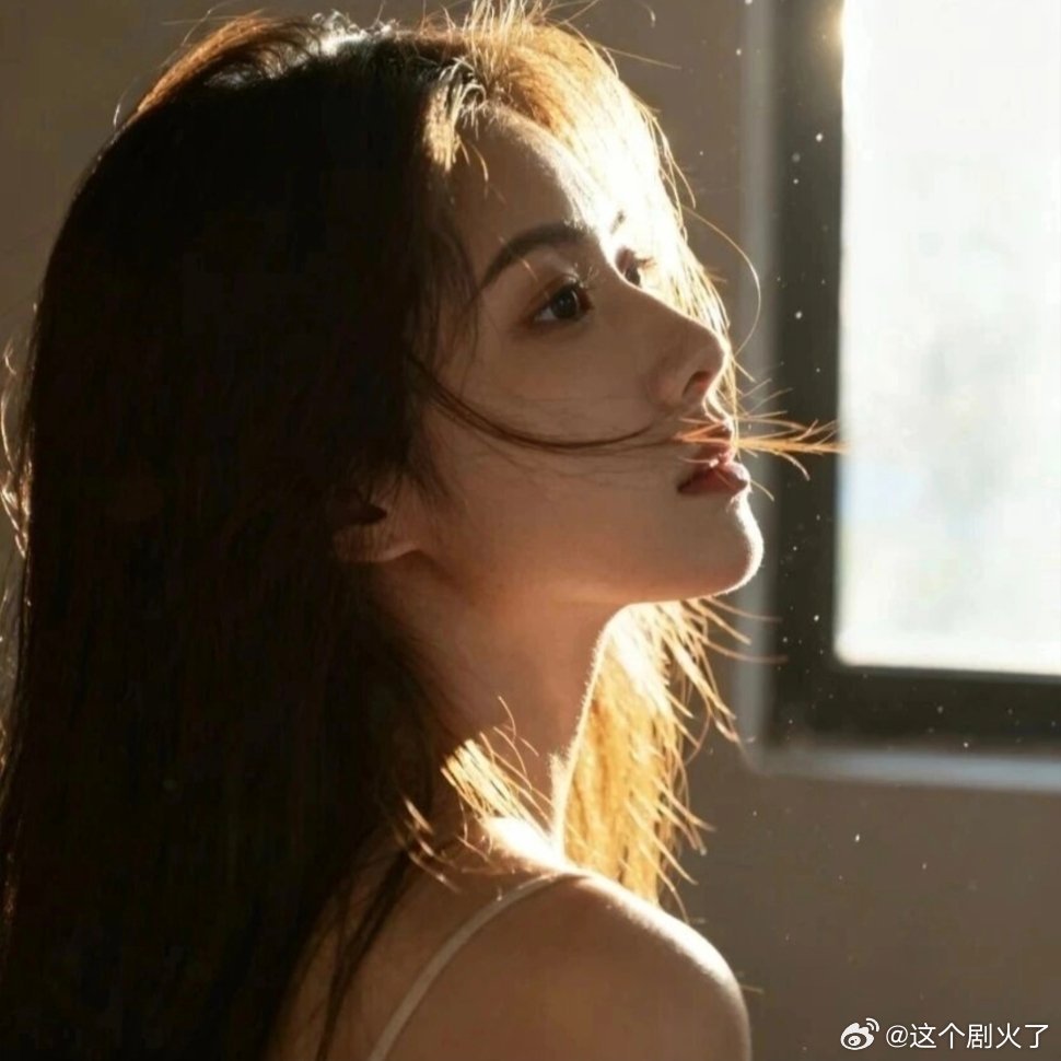 古早氛围感女头 