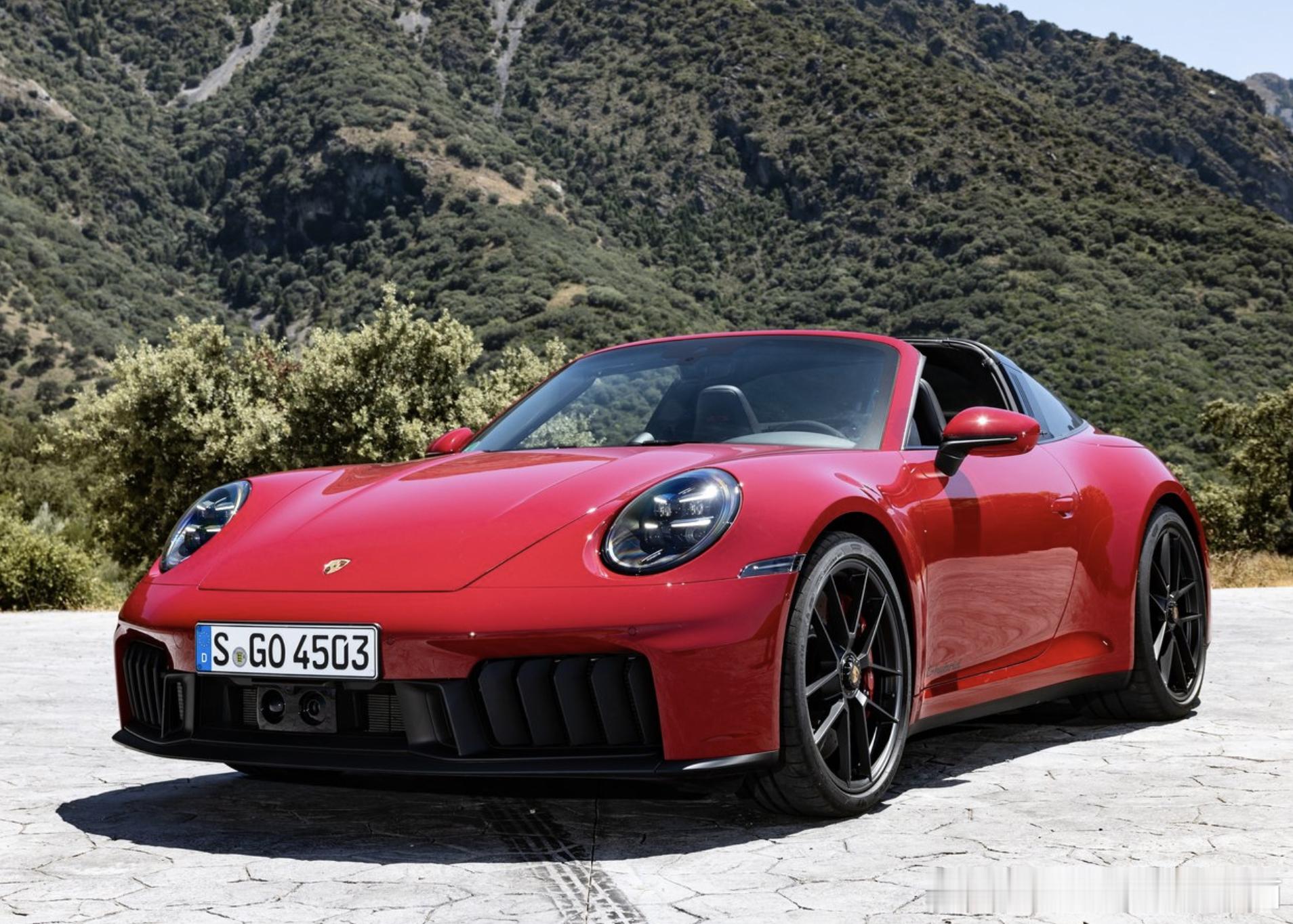 #这是你要的潮车吗# 保时捷新911 Targa 4 GTS，感觉Targa还是