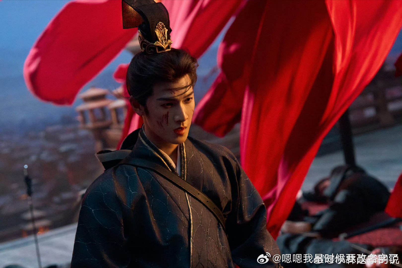帅强惨是李昀锐的统治区吧李昀锐战损妆帅成啥样了李昀锐战损妆帅得我嗷嗷叫，又强又惨