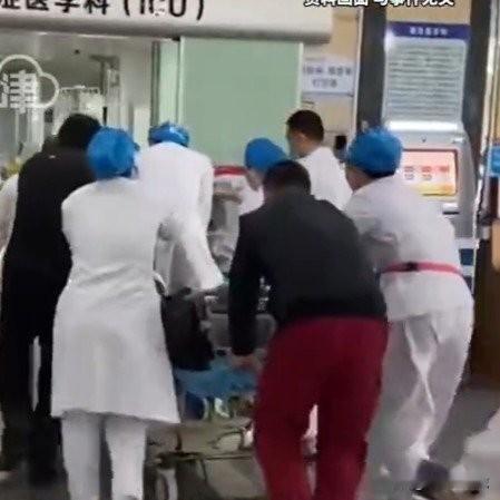 痛心！33岁独居外卖骑手突发脑梗，躺地6天没人发现！
 
在城市的各个角落，藏着