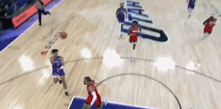 NBA赛场之塞克斯顿空中作业，转体360度扣篮，当今联盟就你最秀了。
  人家空
