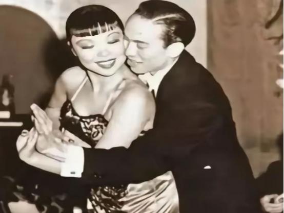 1936年，南京督察长李伯龄因贪图美色，放跑了一个强奸犯，原以为只是小事，却惊动
