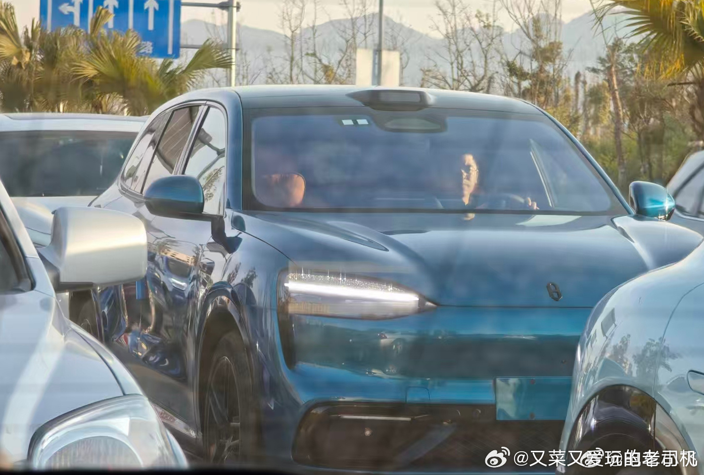 问界M6，这颜色和实车看着很不错、辨识度也很高啊鸿蒙智行新能源汽车