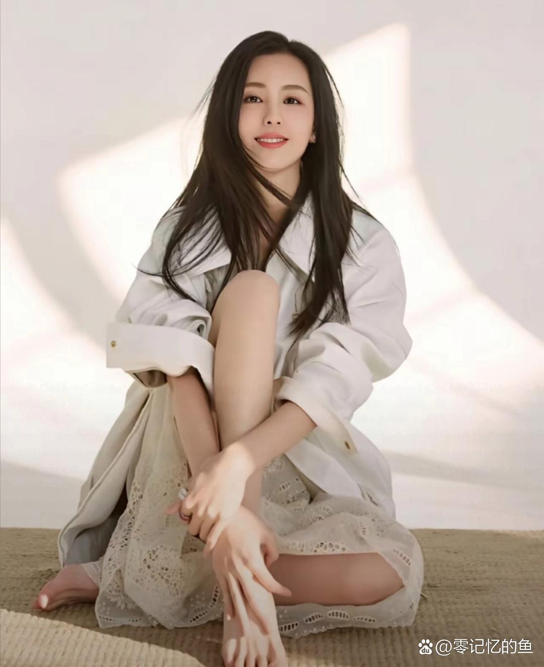 陈都灵的脚和别人不一样。 