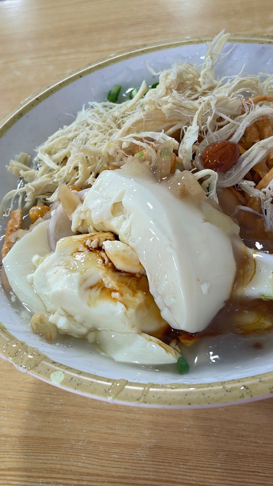 峨眉山·鸡丝豆腐脑 咸甜之争已经out了 成都·峨眉山豆腐脑(解放路店)