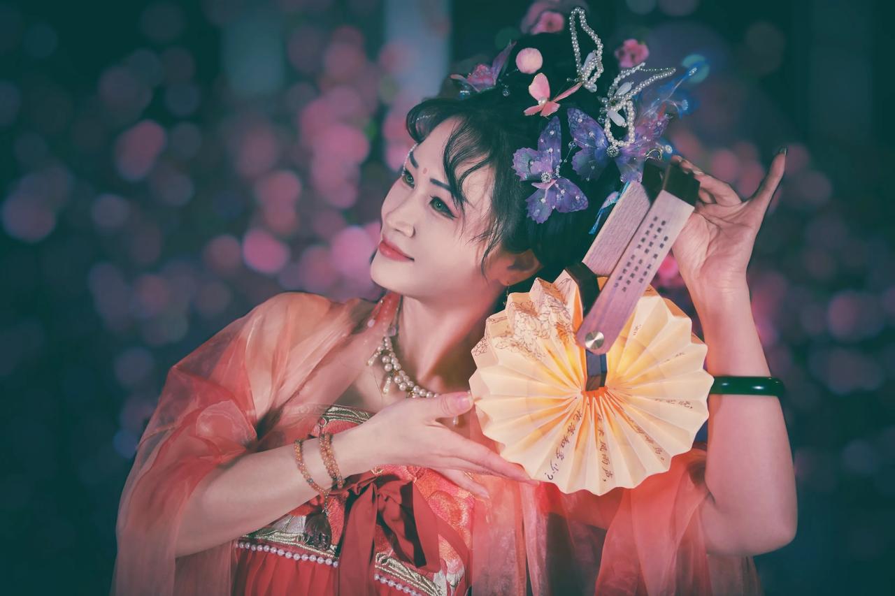 九洲源礼品又有文创新品上市啦
《唐诗咏襄阳》手提纸灯
    《唐诗咏襄阳》手提