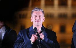 匈牙利总理欧尔班放话：欧盟想“断俄油俄气”，就得掏钱补偿！
 
匈牙利政府打算推