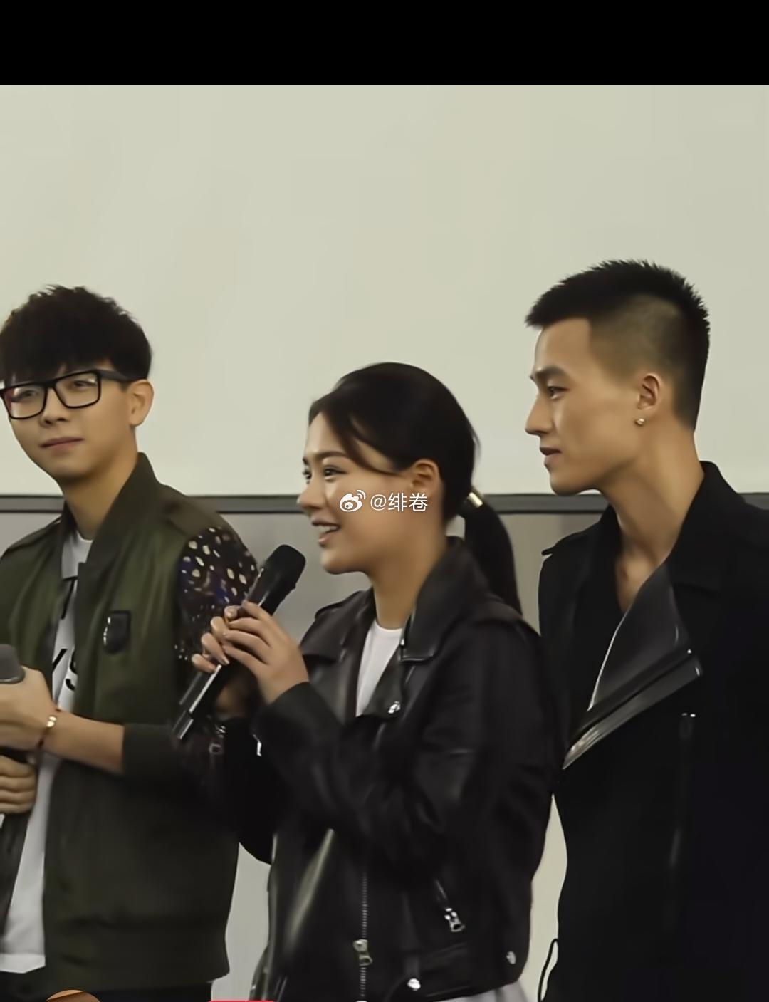 以前不理解马思纯为啥那么无可救药的爱上了他，现在有点理解了！ ​​​