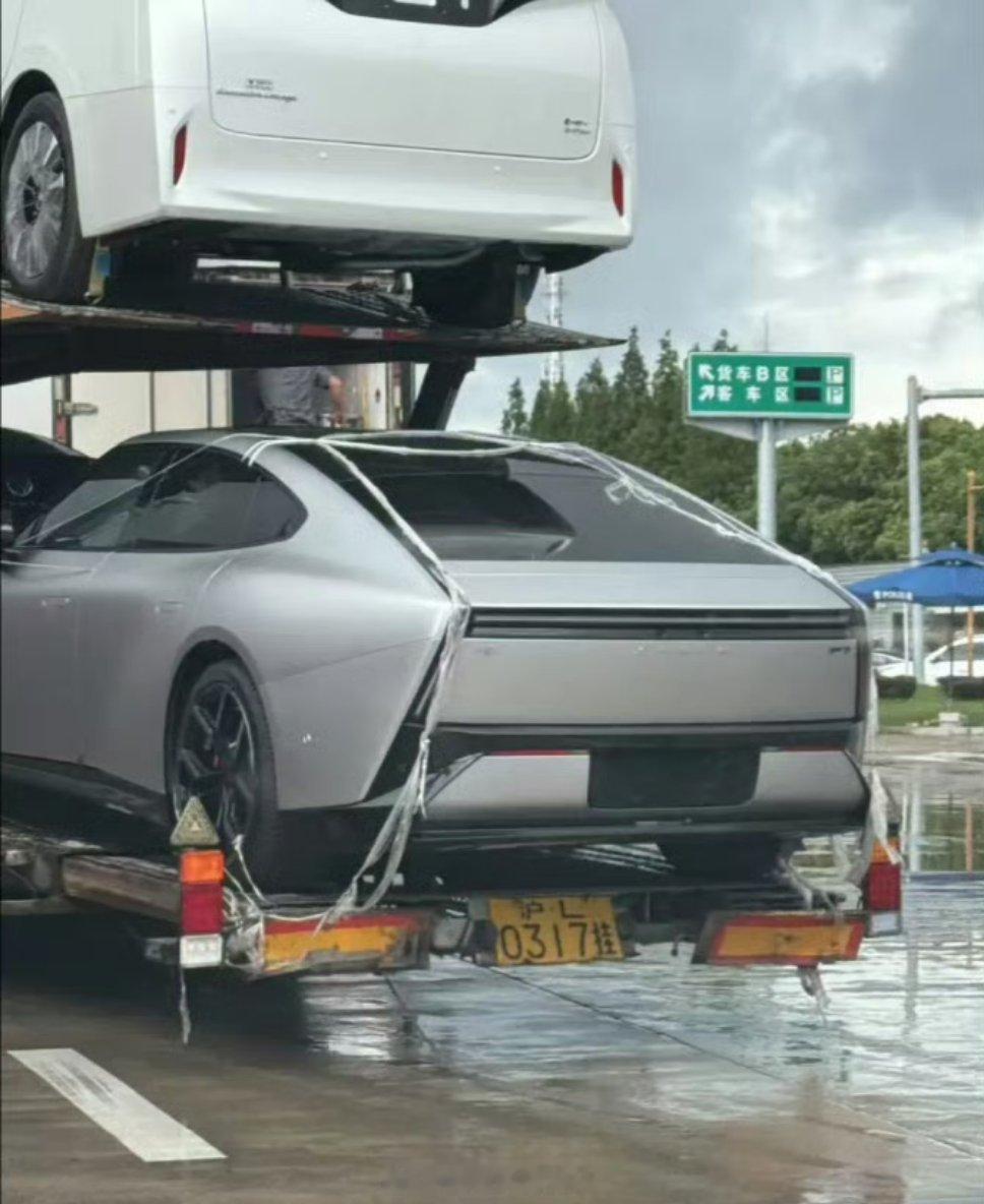 这是全新的小鹏P7？大v聊车 ​​​