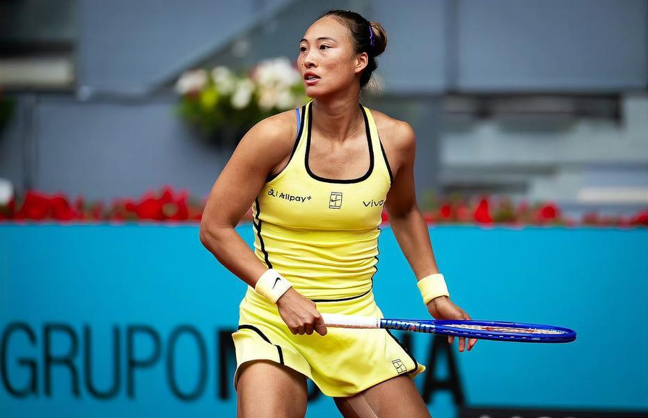 中国金花郑钦文WTA1000马德里站被莱巴金娜逆境翻盘，无缘16强。
     