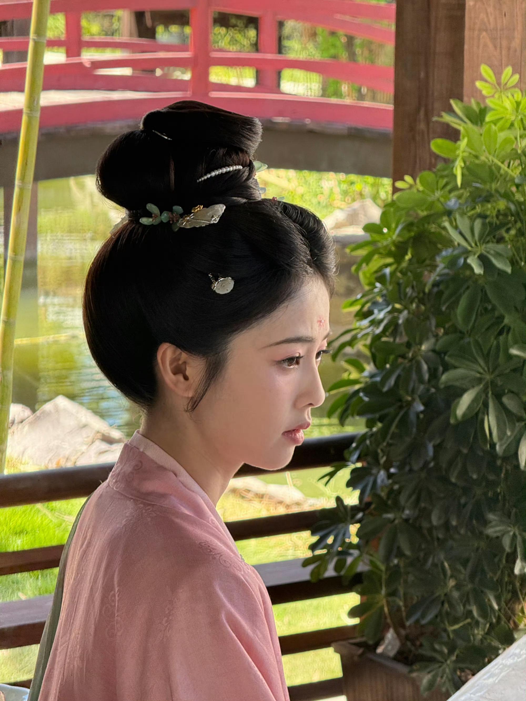 白鹿  白鹿 完全妈妈白鹿李佩仪 璃儿在干嘛