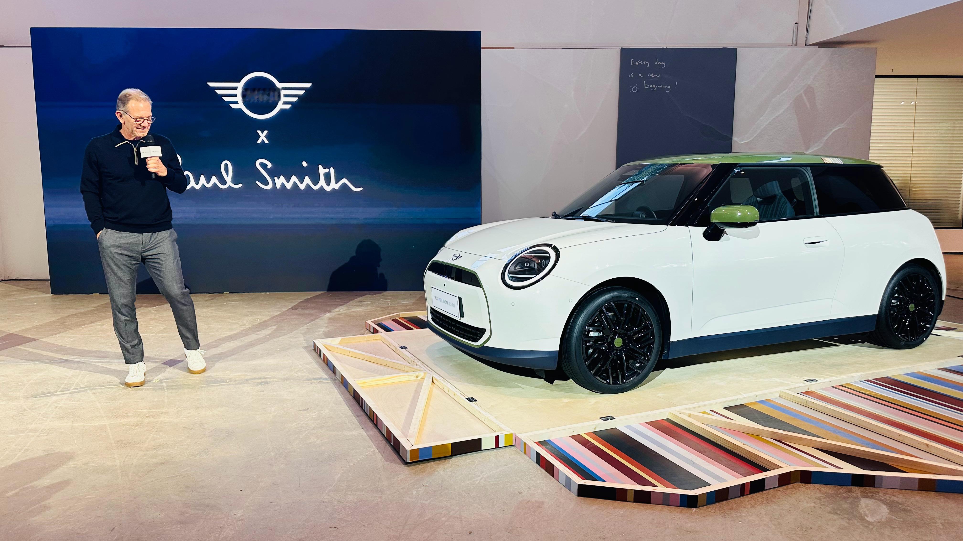 Paul Smith 说：“Classic with a twist” ，这是对