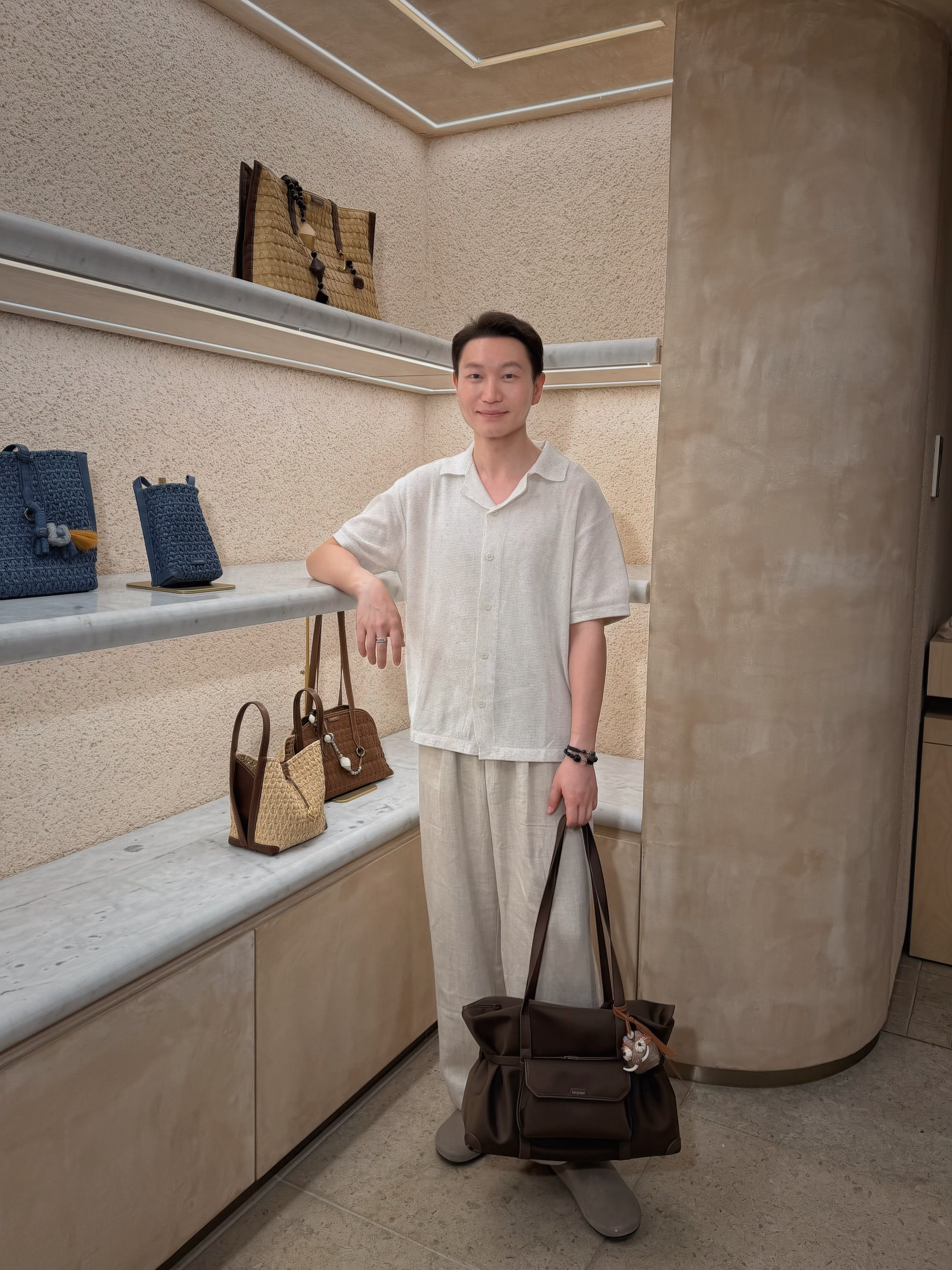 很轻、很实用、玩法很多的束带托特包，感谢Songmont山下有松伙伴在旦哥回曼谷