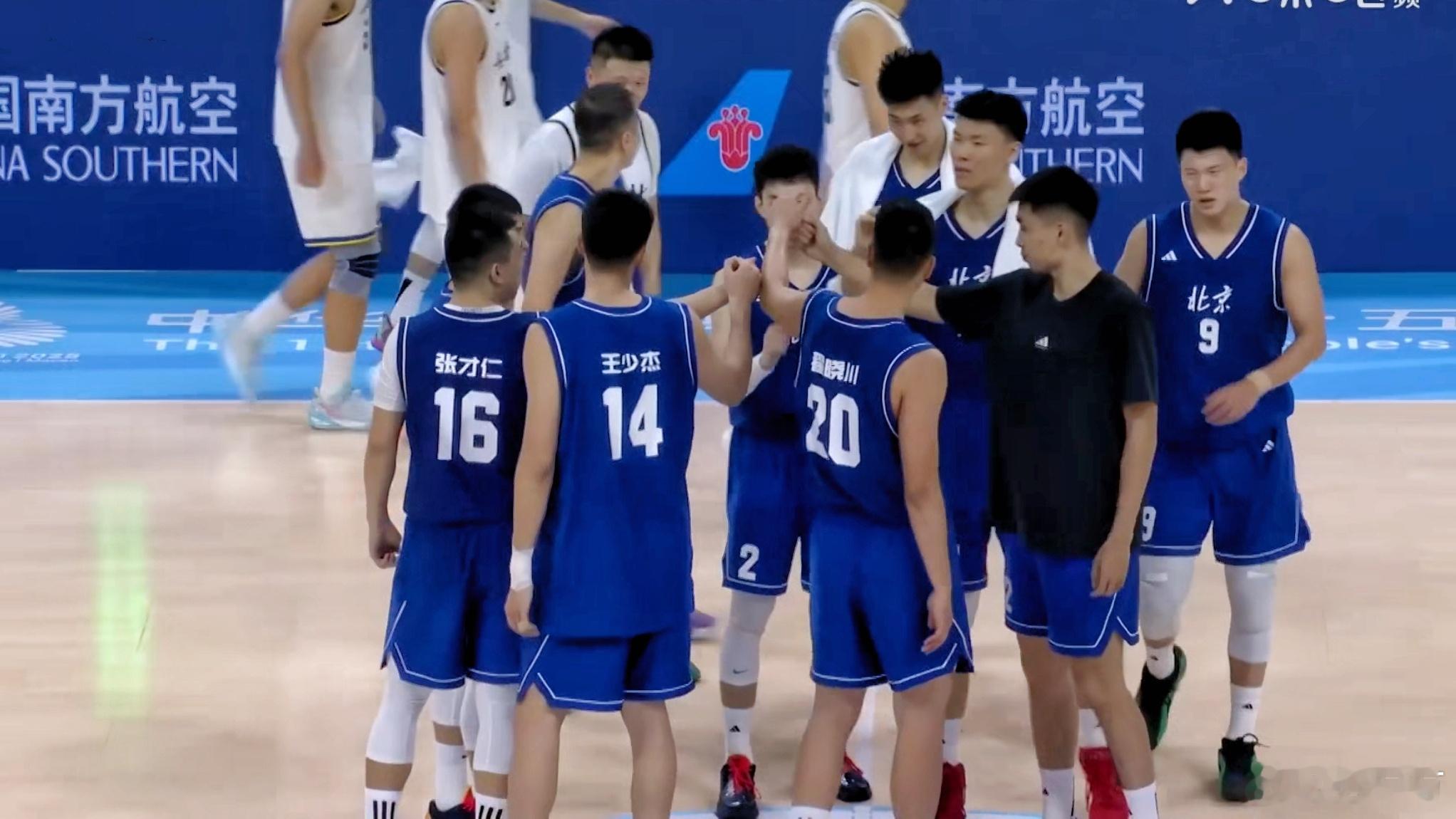 北京男篮 完美下半场，大胜吉林43分，胜负分来到+31，即使小组第三，出线也是很