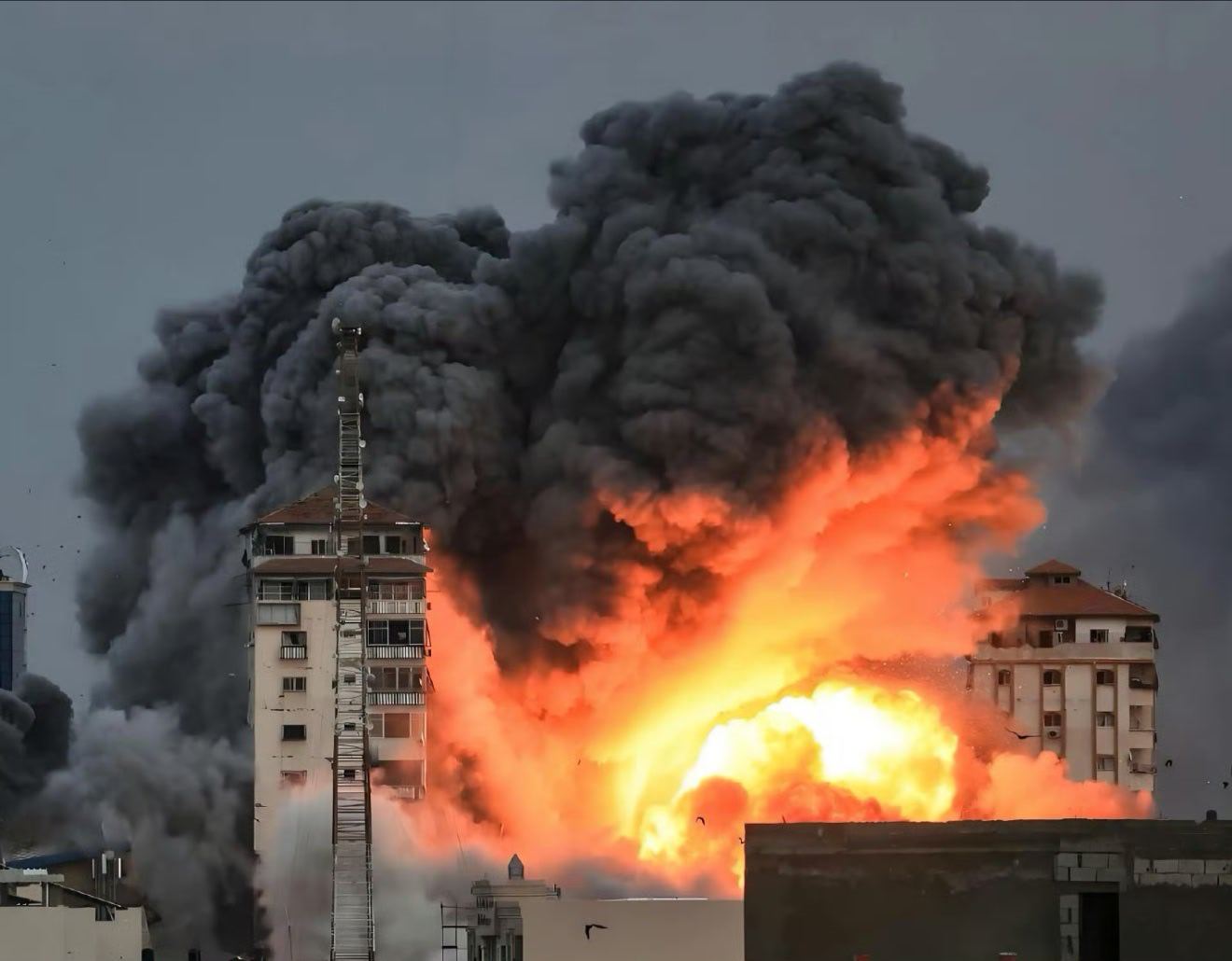 伊朗袭击地区内美国银行【美伊以冲突 伊朗袭击美国花旗银行 】伊朗伊斯兰革命卫队发