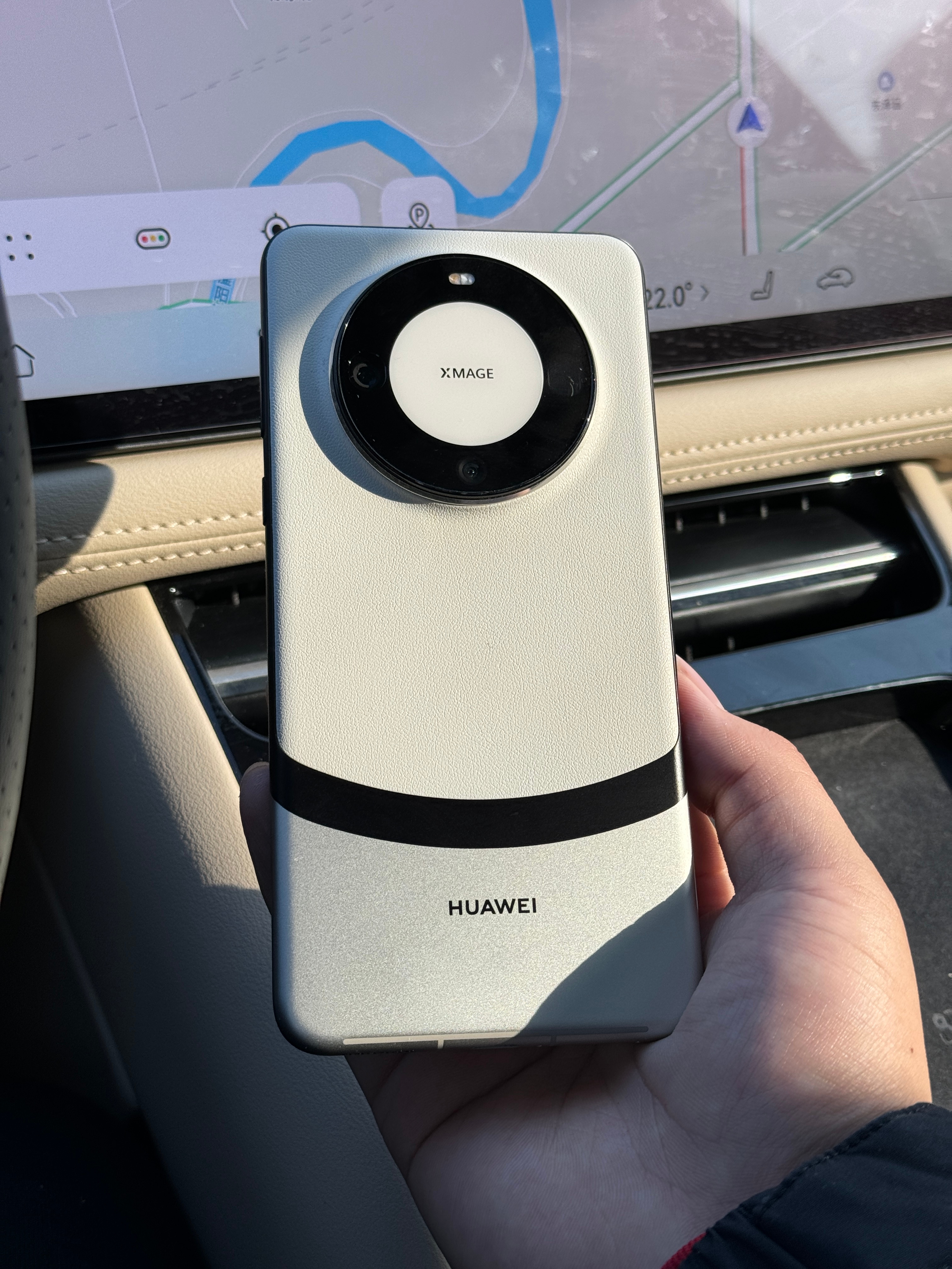 2023年 年度最佳直板旗舰，颁给华为Mate60 Pro+，没毛病吧。[dog