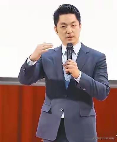蒋万安两岸议题谨慎表态：家族历史是包袱，选举现实才是主因

不少舆论观察到蒋万安