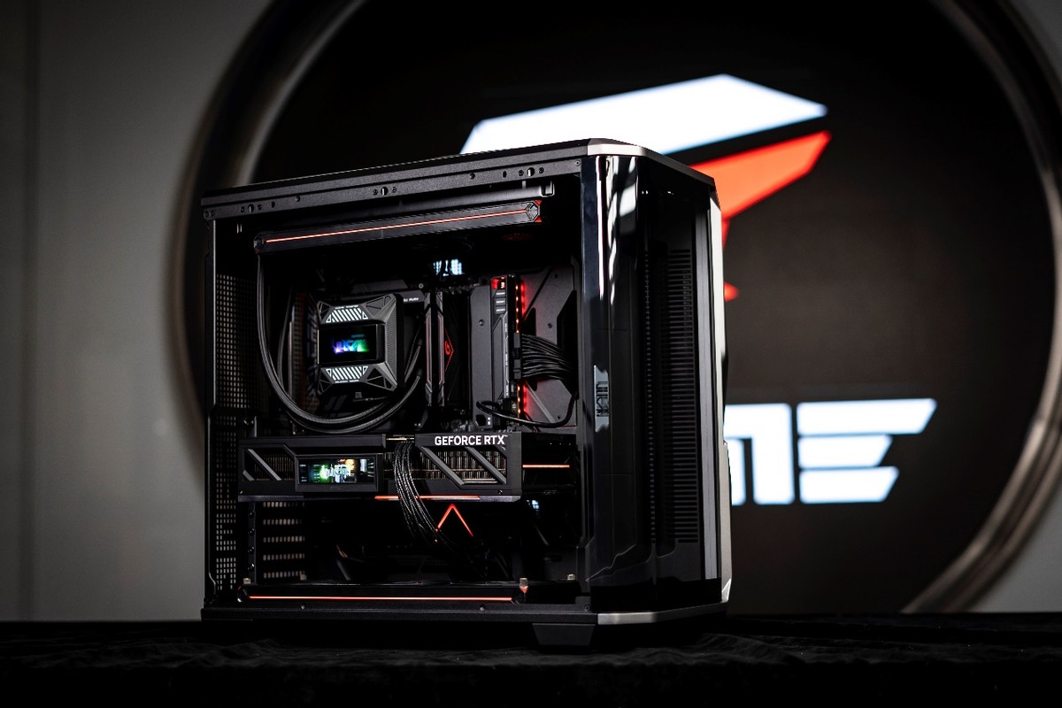 智械覺醒：揭秘七彩虹iGame Vulcan的性能哲學與設計美學?