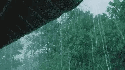 北方暴雨冷到破纪录，这个夏天有点“冻”人！
这两天北方多地暴雨倾盆，气温断崖式下