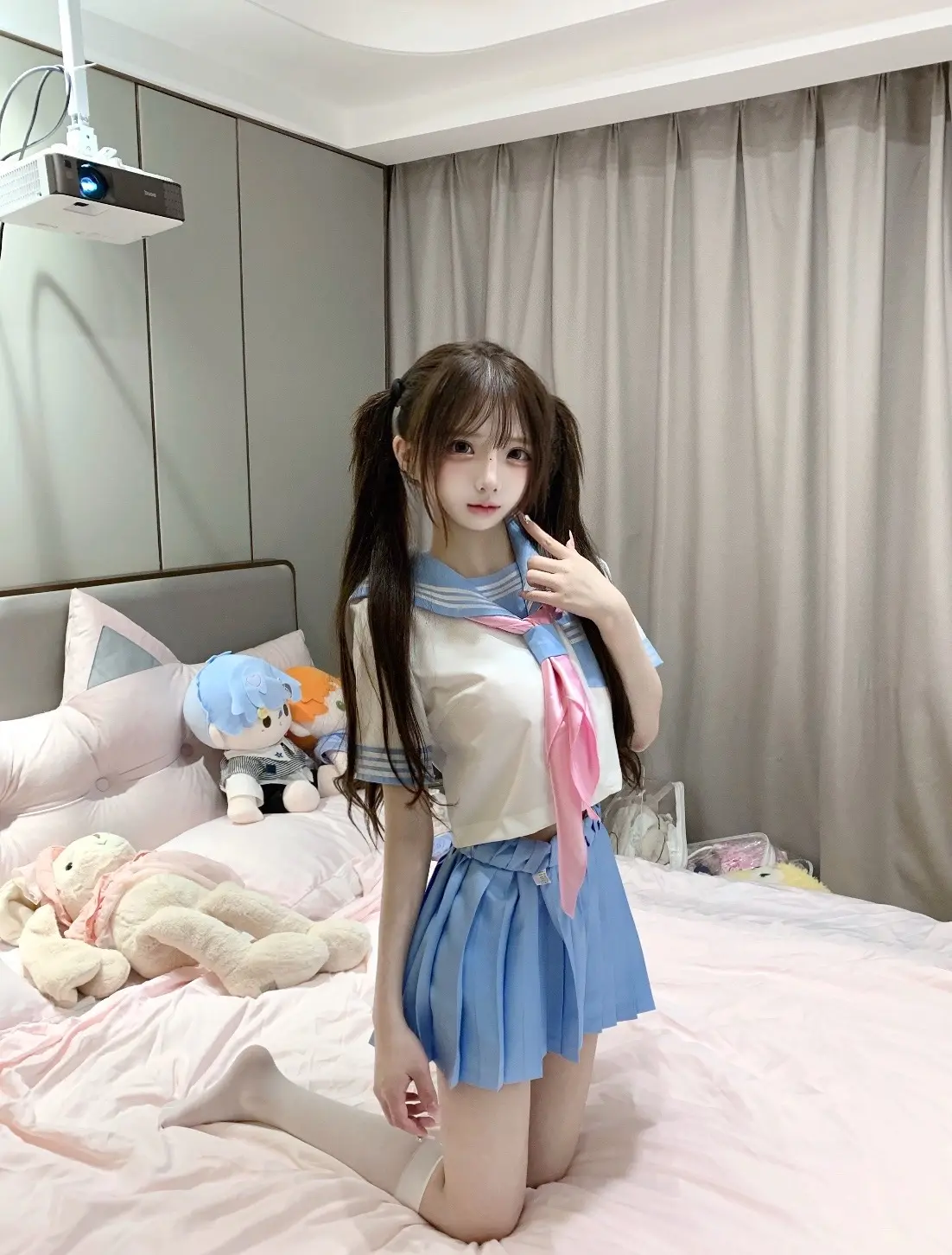 Jk 圣体吗 有点意思。