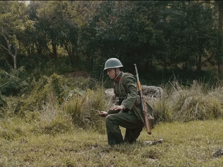 只有愚人节我才敢看这个演技…其实肖战的演技是很稳定的，能保持每部剧都能皱眉瞪眼一