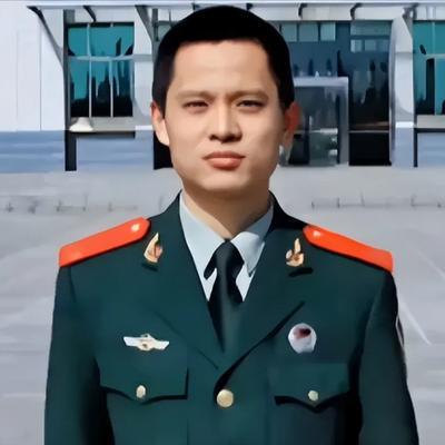 2011年，22岁武警战士吴艳杰，击毙14名暴徒、救下6名人质，身中22刀壮烈牺