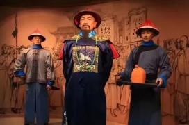 1844年，道光帝朱笔一挥，将林则徐“发配”新疆伊犁。刑部官员们却对着诏书直挠头