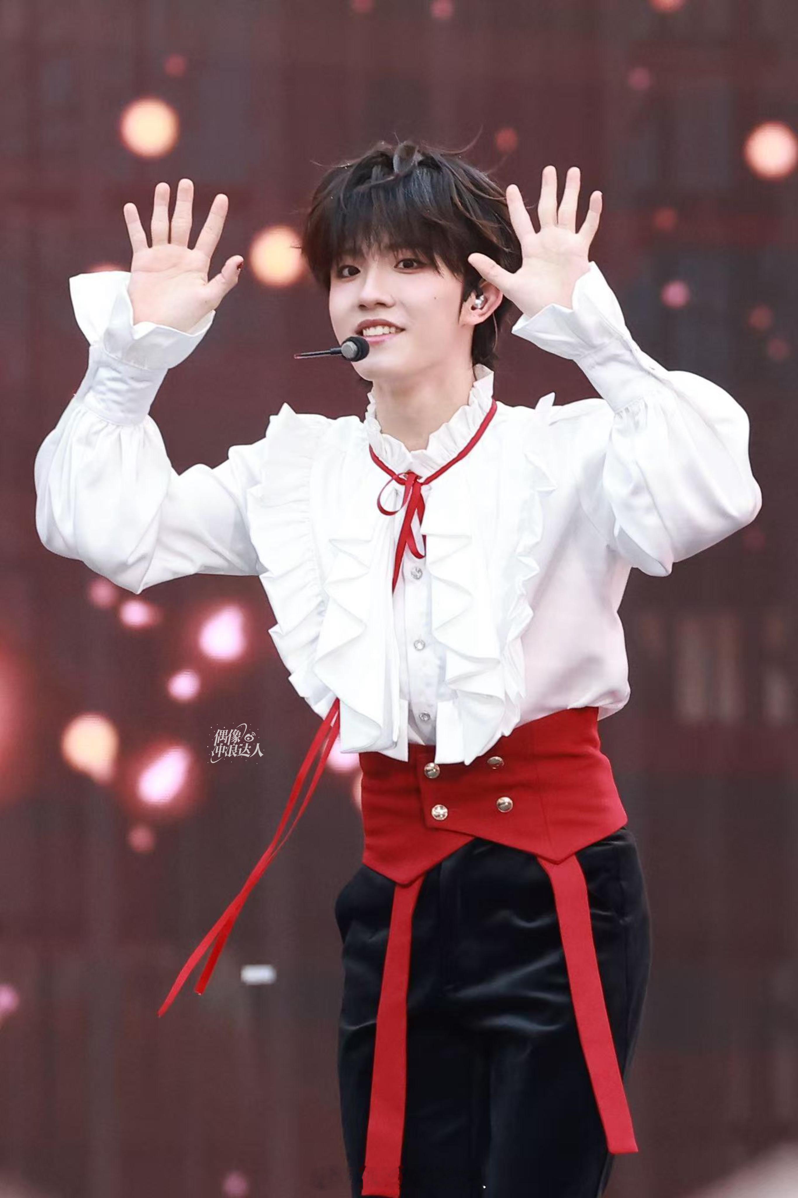 苏新皓好可爱的草莓大福🍓00后新生代热点捕捉计划