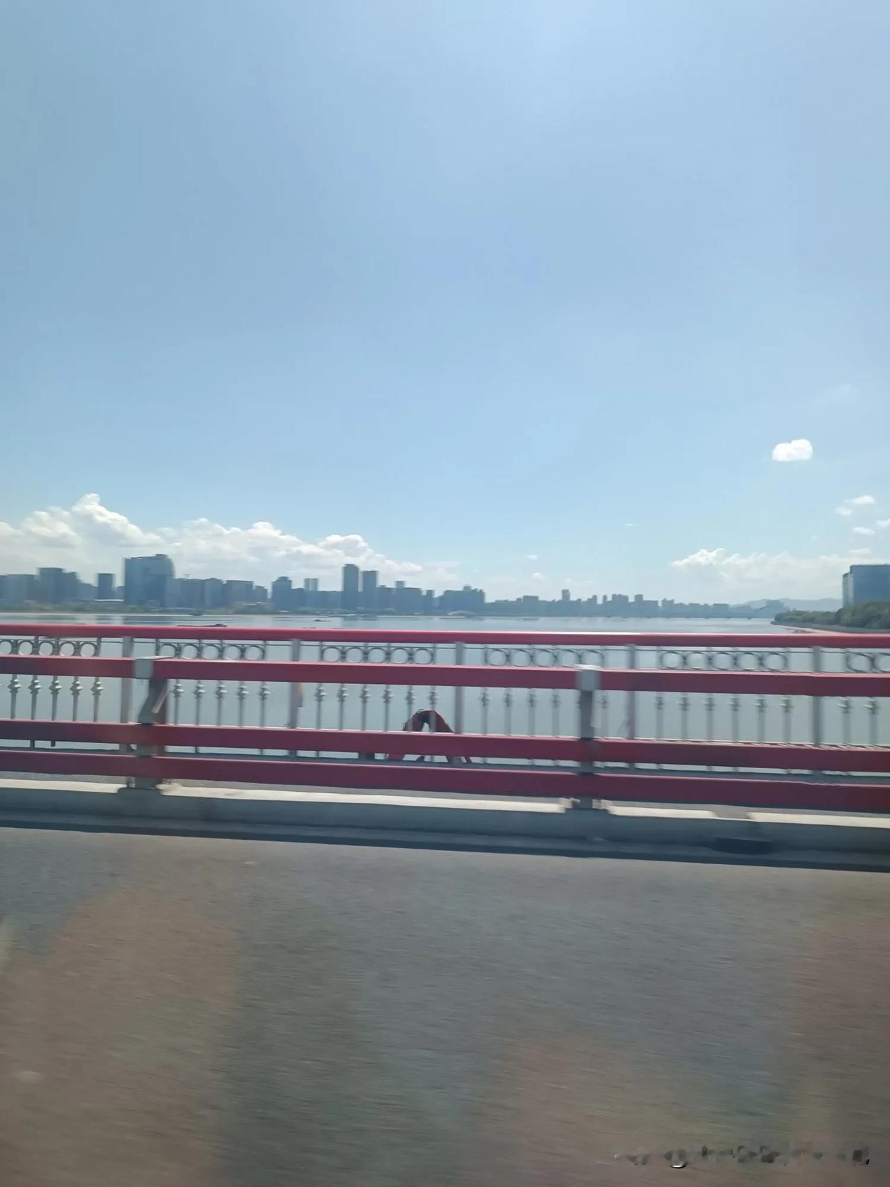 我的宝藏兴趣钱塘江边[赞][赞][赞]