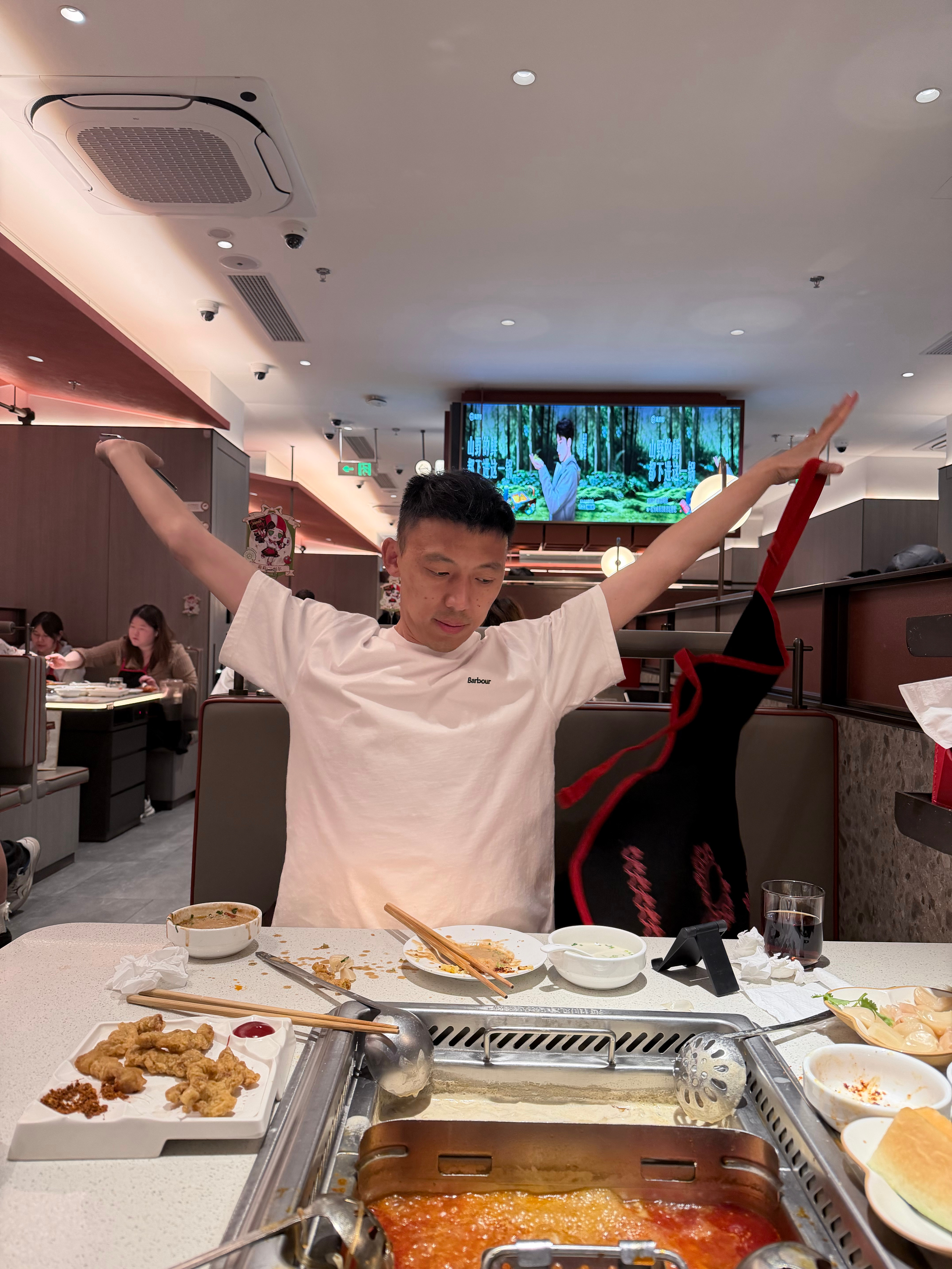 这是吃饱了的状态…没吃饱就拉着大驴脸