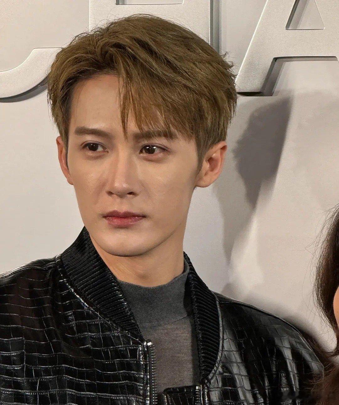 完全生图的檀健次和同场活动舒淇，这状态怎么样 ​​​